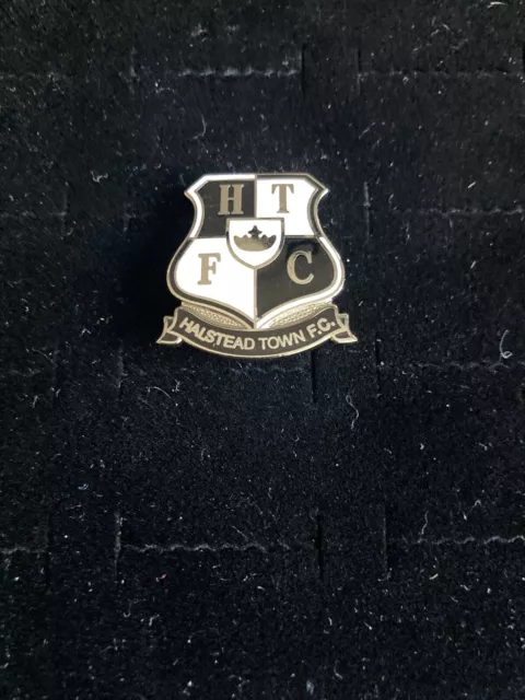 Classic Halstead Town Fc Emblem Crest Enamel Football Non League Pin Badge