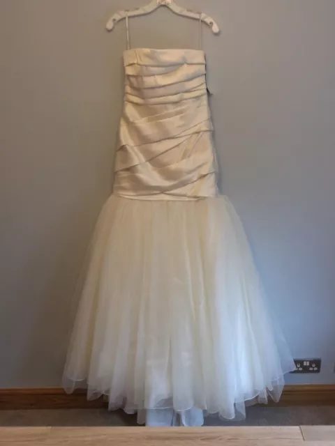 Robe de mariée sans bretelles blanche par Vera Wang. Royaume-Uni taille 12. Mariée Davids.