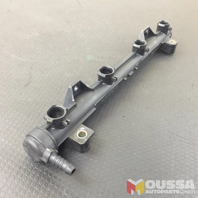 Skoda Fabia Fuel distributor injection strip Kraftstoffverteiler AUB 036133320