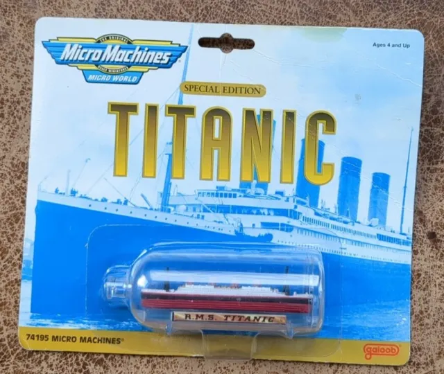 Micro Machines Titanic edición especial envío en botella cardado Galoob 1998.