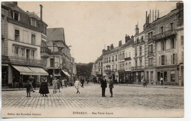 EPERNAY - Marne - CPA 51 - les rues - la Rue Porte Lucas  - la Pharmacie