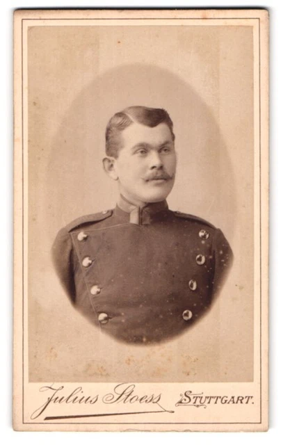 Fotografie Julius Stoess, Stuttgart, Eberhardtstraße 47, Uniformierter Ulanen-U
