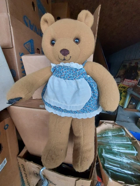 Fisher Price 1981 Mama Bear Teddy Bear Plush Apron Dress Stuffed Animal #248