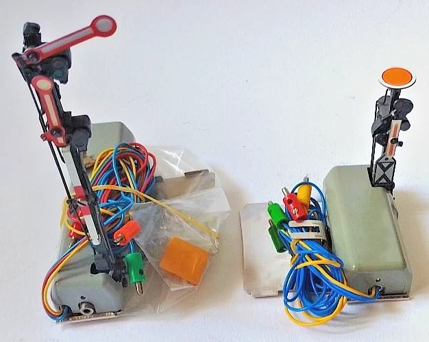 Schaltpult, Märklin Art. 7210, Ein-/Auschalter, Neu Ov (Neu Und Originalverpackt) In Burgdorf - Foto 3