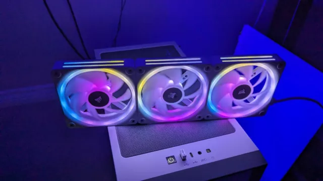 Corsair ICUE Link hub with Three White QX120 RGB fans and cables