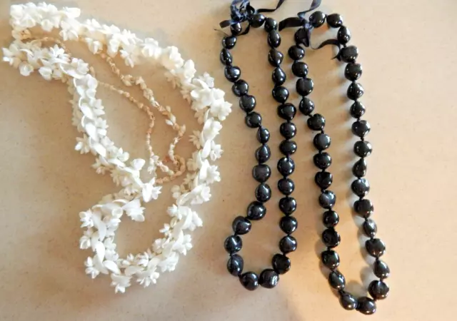 Vintage Hawaii Wedding WHITE Shell & BLACK Kukui Nut Lei Necklaces 4 PIECES