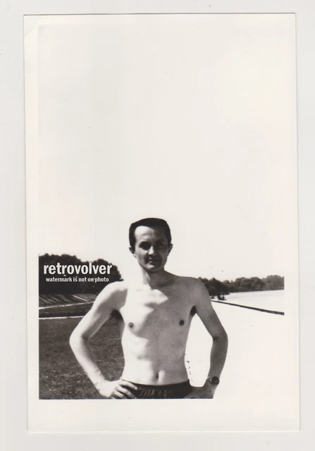 Photo Tirage Vintage Homme Torse Nu Plage - Cliché Original 1960s