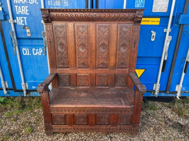 Beautifully Carved French Solid Oak Settle With Lion Figures..DELIVERY AVAILABLE