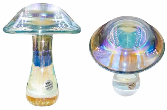 Neo Art Glass handmade iridescent clear mushroom paperweight ornament glassware
