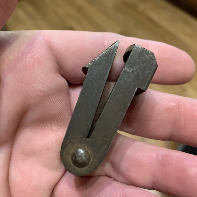 VTG WATCHMAKERS JEWELERS Watch Repair Precision Tool Vise Insert Clamp