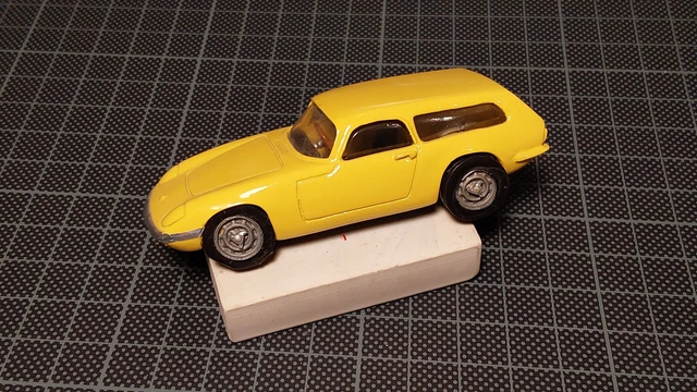 Miniature Spark 1/43, Lotus Elan S1 1962, Couleur Jaune, Neuve Sous Boîte