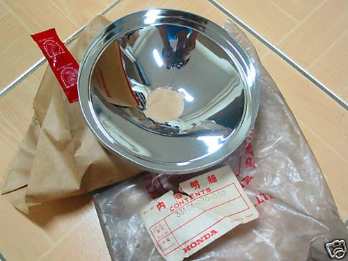 NOS Honda Headlight Case Assembly CB100 CG125 CL100 S90Z SL100 SL125 (61301-105-000)