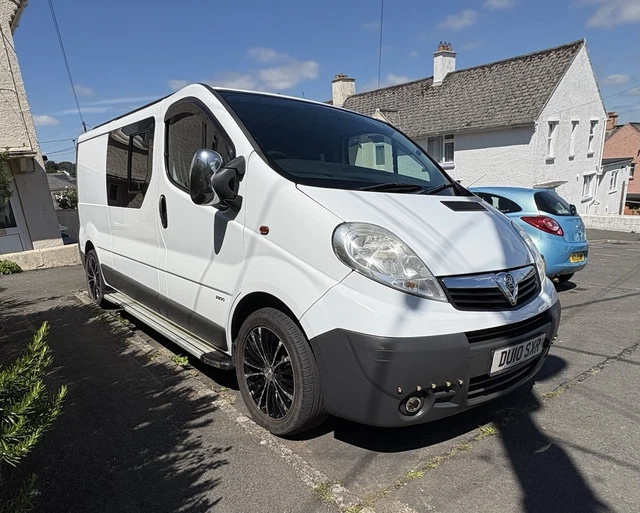 VAUXHALL VIVARO 2900 LWB 2.0 CDTi 2010 White Day Van/Campervan ...