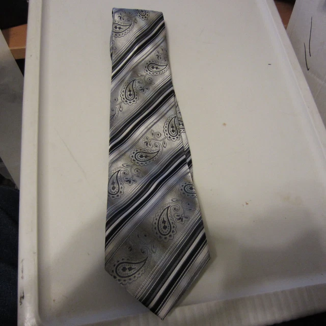 Ying Thai Silk 100 % Mens Silk Paisley Stripe Grey Neck Tie  Great Look
