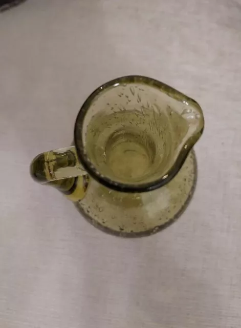 Ancienne Paire De Jolies Carafes Vertes En Verre Bulle Hauteur 15 Cm