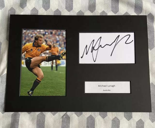 Michael Lynagh - Australia Wallabies Rugby Signed A4 Display Mount +Coa