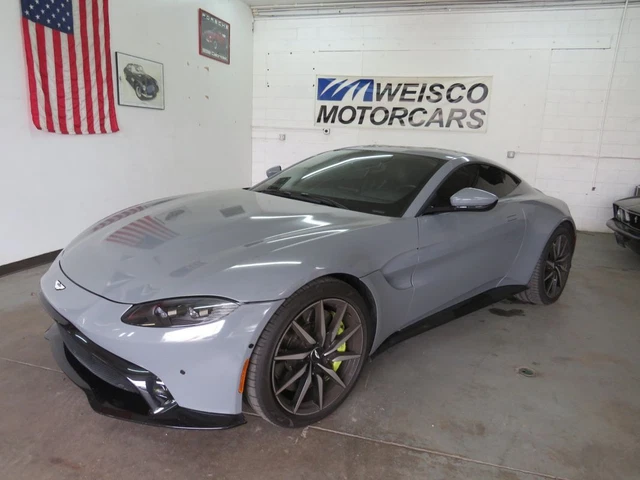 2020 Aston Martin Vantage Coupe Full custom wrap 12