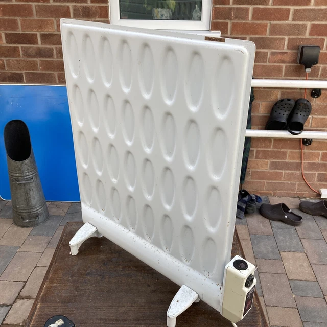 OIL FILLED RADIATOR 700w Old Used and working Collection Bromsgrove £5.00 -  PicClick UK