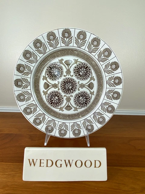Wedgwood MARIGOLD Brown Transfer 10 ¼” Aesthetic Plate c. 1877