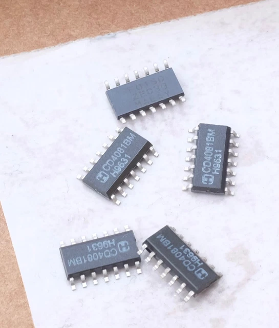 Lot De 5 Circuits Intégrés Motorola MC14106B - SOIC 14 Broches - Neufs Emballés
