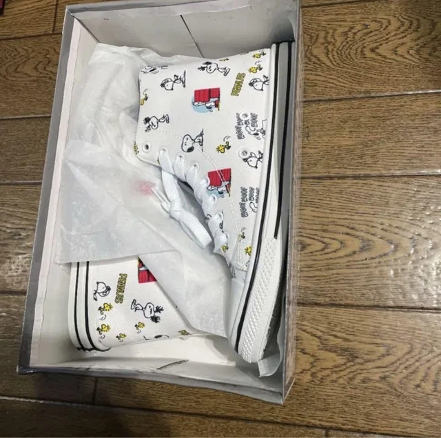 snoopy sneakers