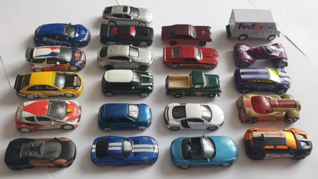 lot de 21 anciennes voitures miniatures multi marques, echelle 1/64ème