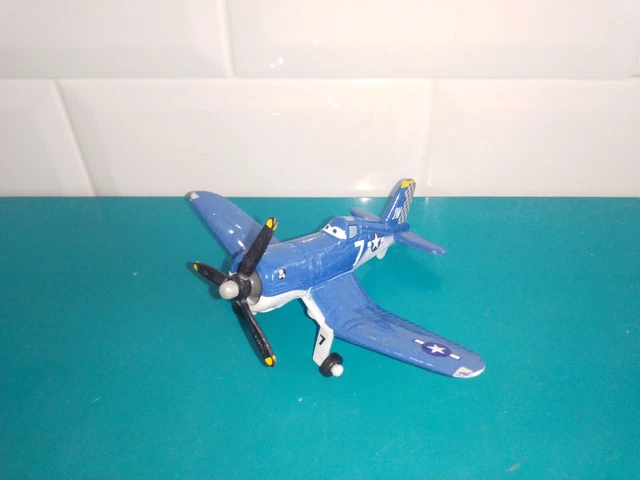 BAC6 voiture en métal Mattel Cars Disney Pixar avion planes skipper