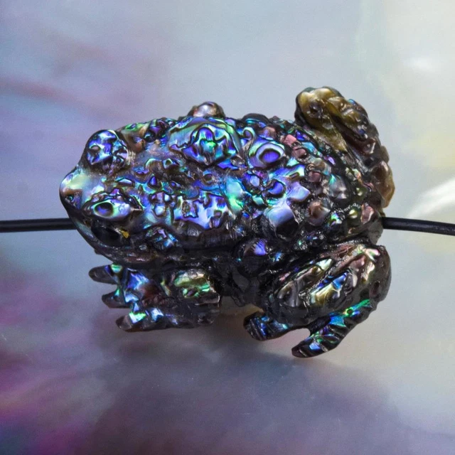Toad Frog Bead Multicolor Shell Carving for Collection or Jewelry Design 7.64 g