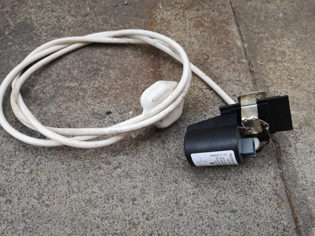 Washing Machine HOTPOINT WML720P UK R CABLE PLUG Anti Jamming Filter Suppressor