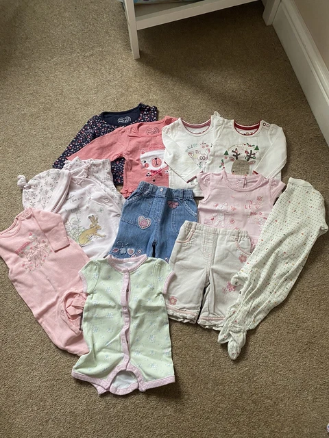 Baby girl clothes bundle size 0-3 months