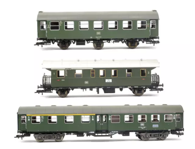 Fleischmann 'Ho' Gauge Rake Of 3 Db Green Coaches