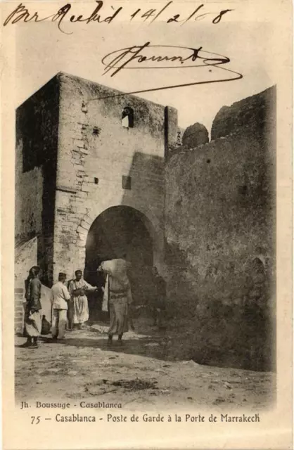 CPA AK CASABLANCA Poste de Garde a la Porte de MARRAKECH MAROC (689718)