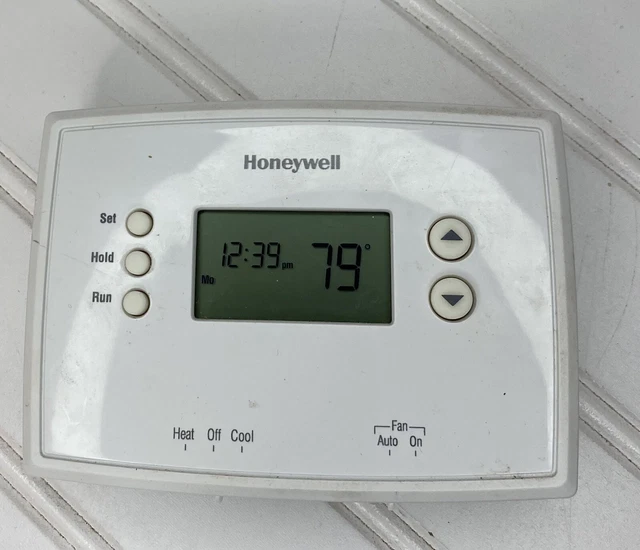 HONEYWELL PROGRAMMABLE THERMOSTAT AC Backlit Digital Pro 2000 No