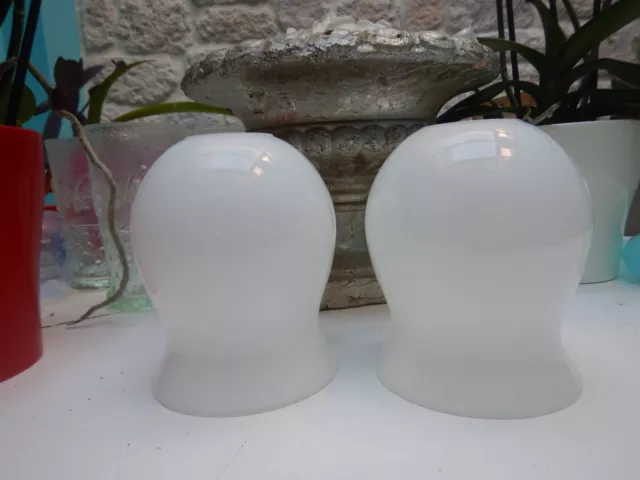 2 grosses tulipes en opaline , abat jour ,globes haut 12,5 cm
