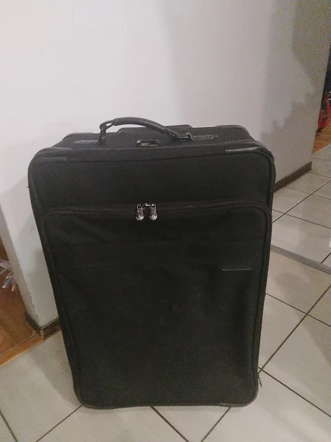 Briggs & Riley Black Upright Black  Wheeled Ballistic Luggage 27" X 18 X 10-Guc!