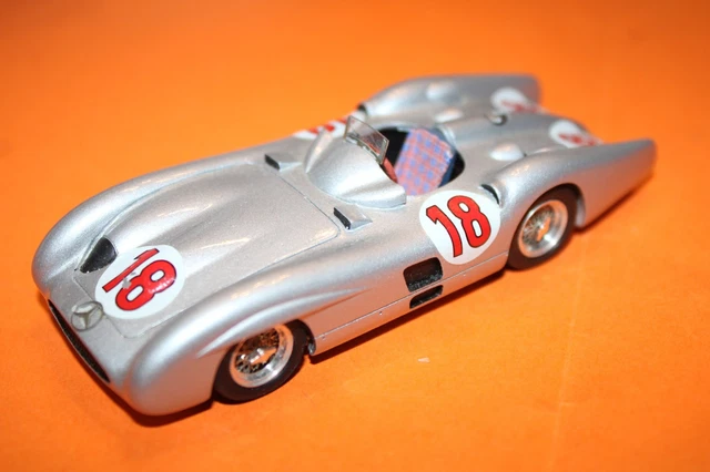 Kit De Moldeo Montado 1/43 - Mercedes 300 SL Roadster Azul