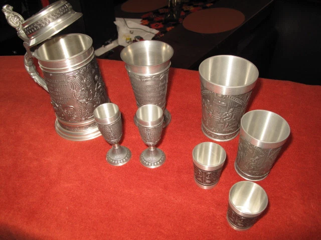 Zinn-Krug, Kelche und Becher, 8 Teile, rein Zinn
