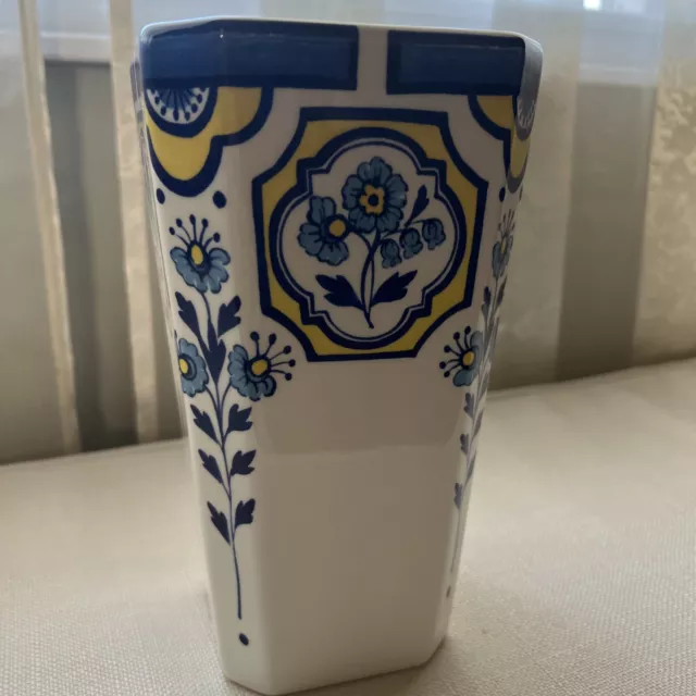 Vintage TIFFANY & CO. ESTE CERAMICHE  Blue Yellow Floral Flower Vase 8 1/2" T