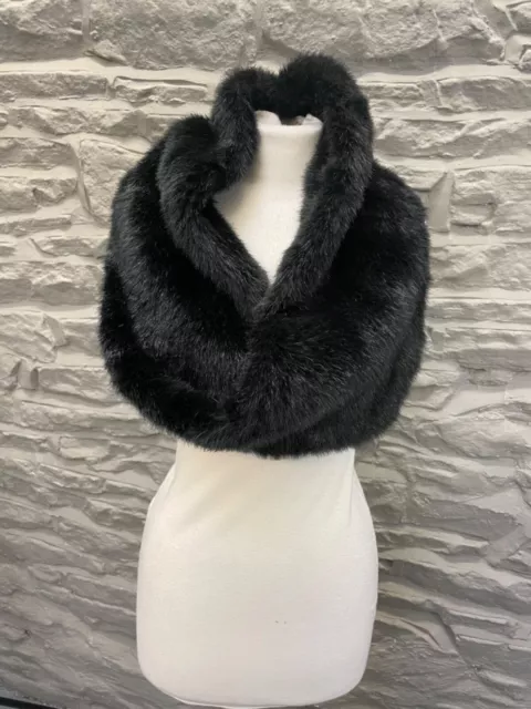 Dena New York  Ladies Faux Fur Collar Fluffy Wrap Scarf Shawl Black