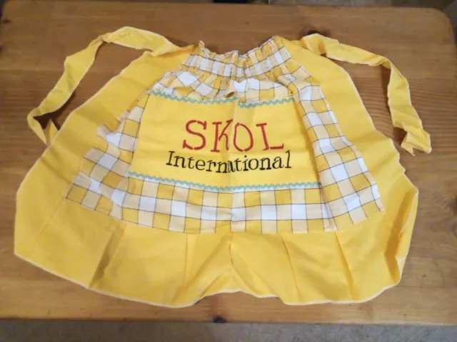 Vintage Skol Lager Advertising Apron pub barmaid Yellow check Oktoberfest