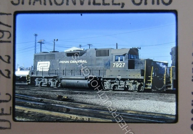 Original '71 Kodachrome Slide PC Penn Central 7927 GP38 Sharonville, OH  34C43