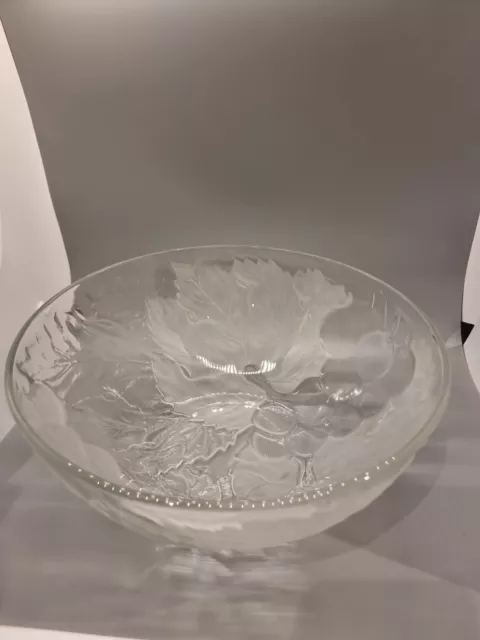 Vintage KIG Indonesia Frosted Fruit Salad Bowl - Clear & Frosted Glass - Grapes 3
