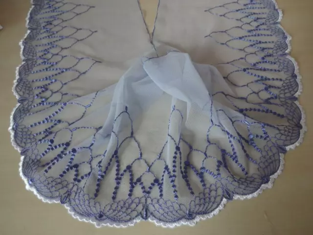 Elastische bestickte Tüll Spitze,Spitzenborte,lace in blau und weiß 19cm breit