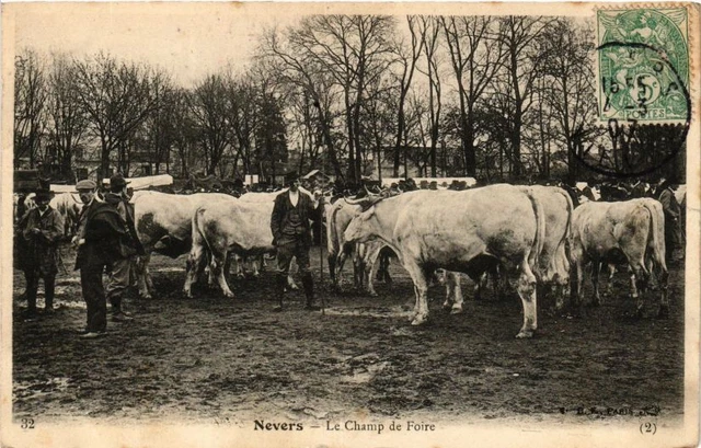 CPA AK NEVERS - Le Champ de Foire (285323)