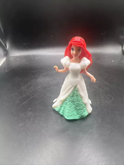 Disney Magic Clip Princess Ariel Figure 4 in