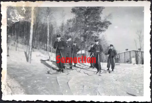 I2/9 WW2 ORIGINAL Photo Of German Wehrmacht Soldiers Skiing $3.84 ...