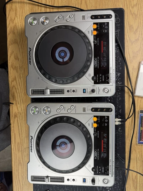 PIONEER CDJ-800MK2 PAIR Silver Digital DJ Media Player Set Fully