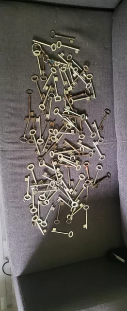 Konvolut alte Schlüssel/ Bartschlüssel 90 Stück