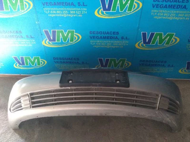 4882839 enjoliveur pare-choc pour CHRYSLER VOYAGER GRAND VOYAGER