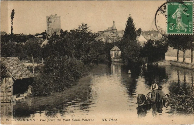 CPA AK Issoudun view of the Pont St.Paterne FRANCE (1170244)
